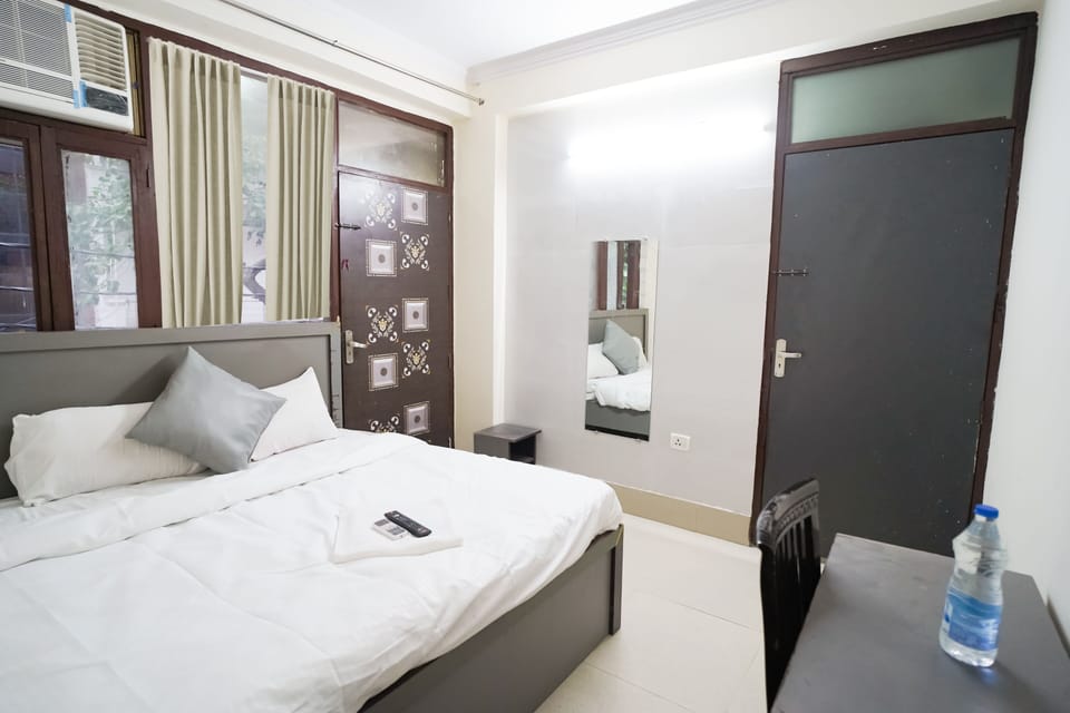 Deluxe Double Room | Soundproofing, free WiFi, bed sheets