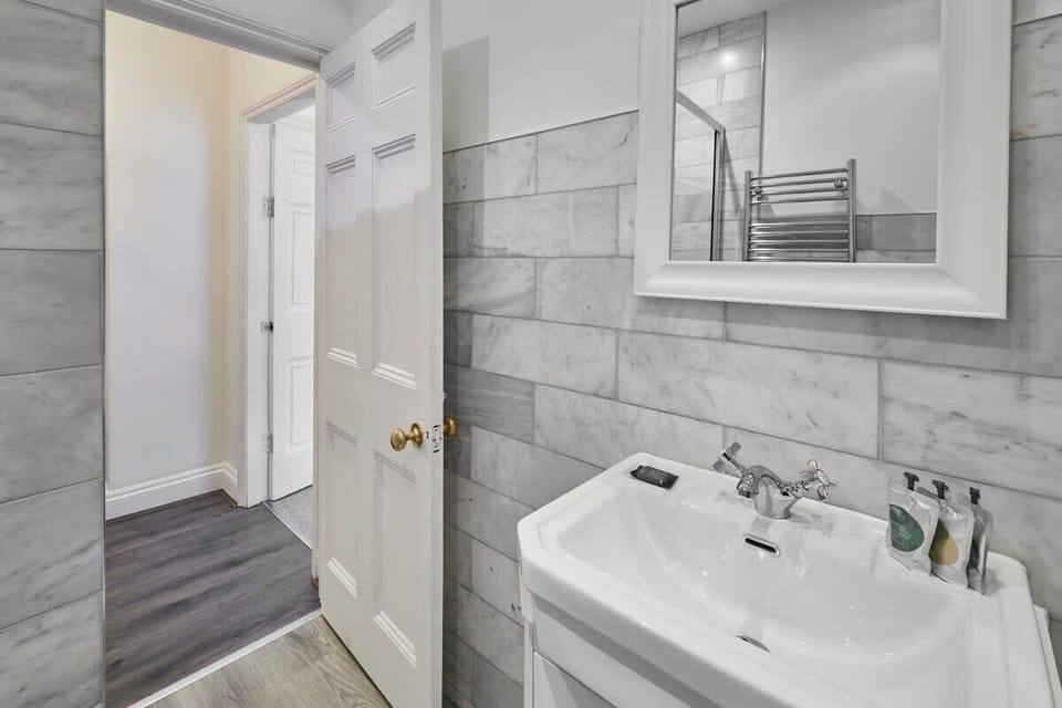 Scoresby Place, Whitby - Host & Stay