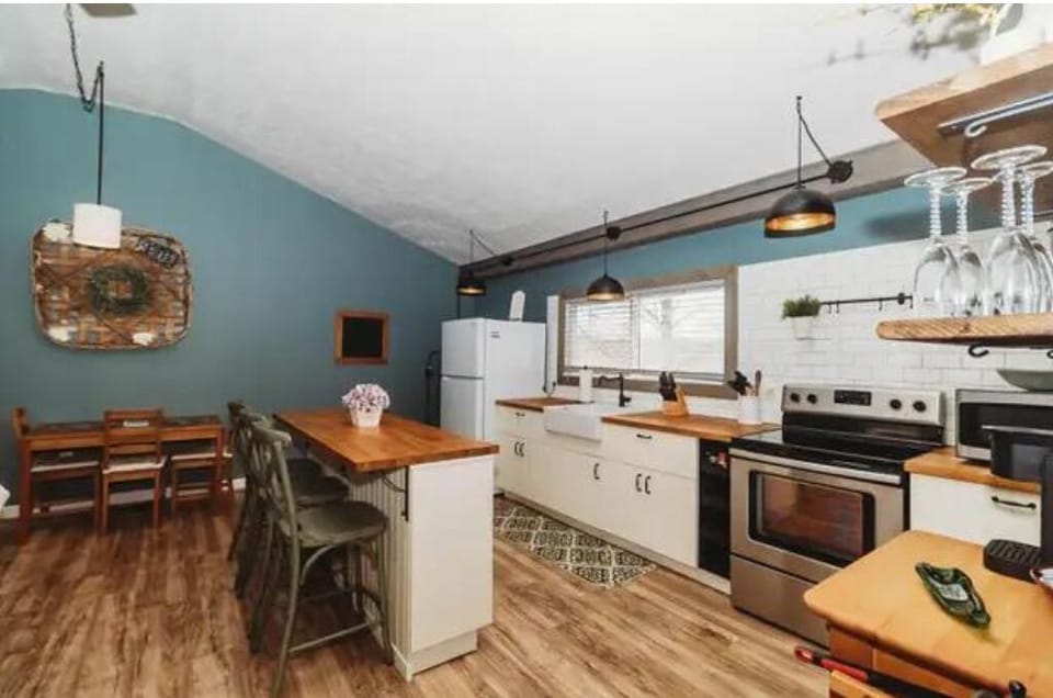 Fully stocked kitchen