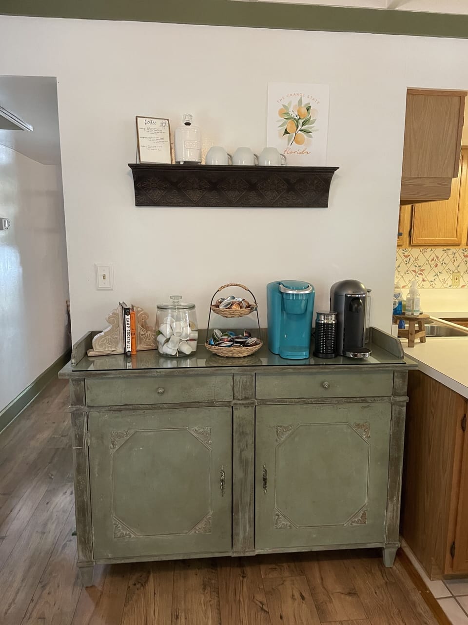 Coffee Bar - Keurig and Nespresso machines available 