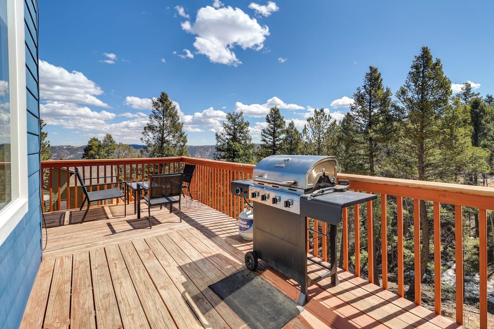 Wraparound Deck | Gas Grill | Outdoor Dining Set | Mountain Views