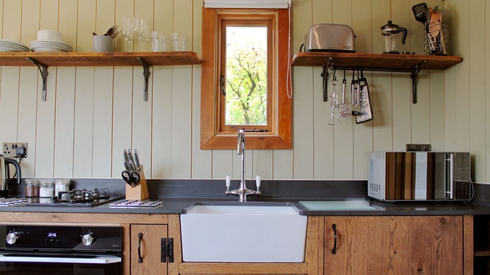Kitchenette, Bertha, Bolthole Retreats