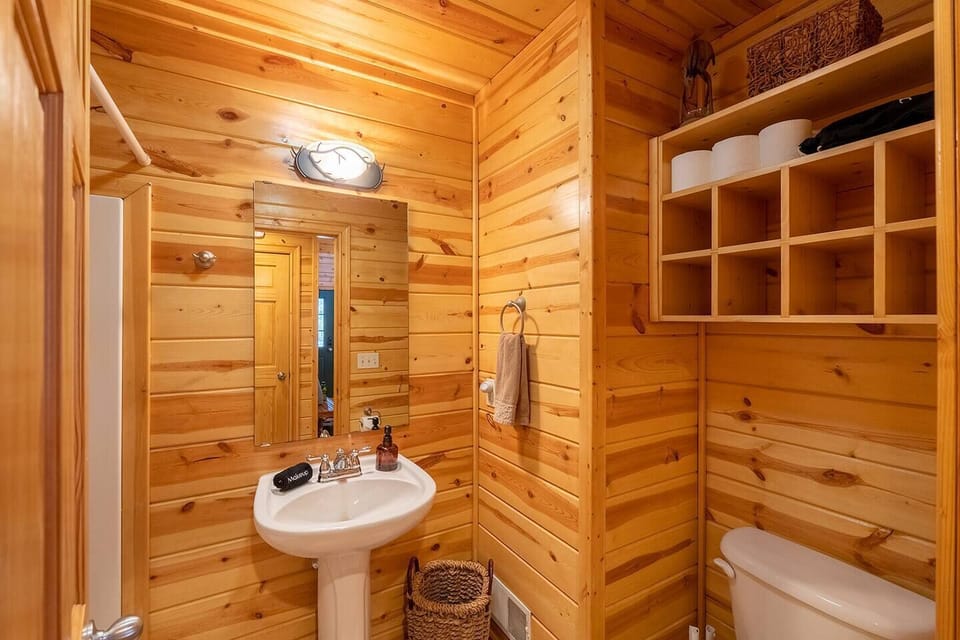 Full Bathroom featuring Artisanal Bath Products