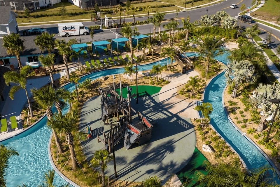 Dive into the ultimate family fun with our enticing pool featuring a thrilling water slide and lazy river!  FREE ACCESS INCLUDED!