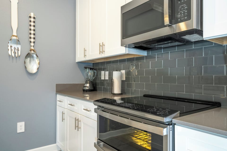 This exquisite, spacious kitchen, where beauty and vibrancy come together in perfect harmony.
