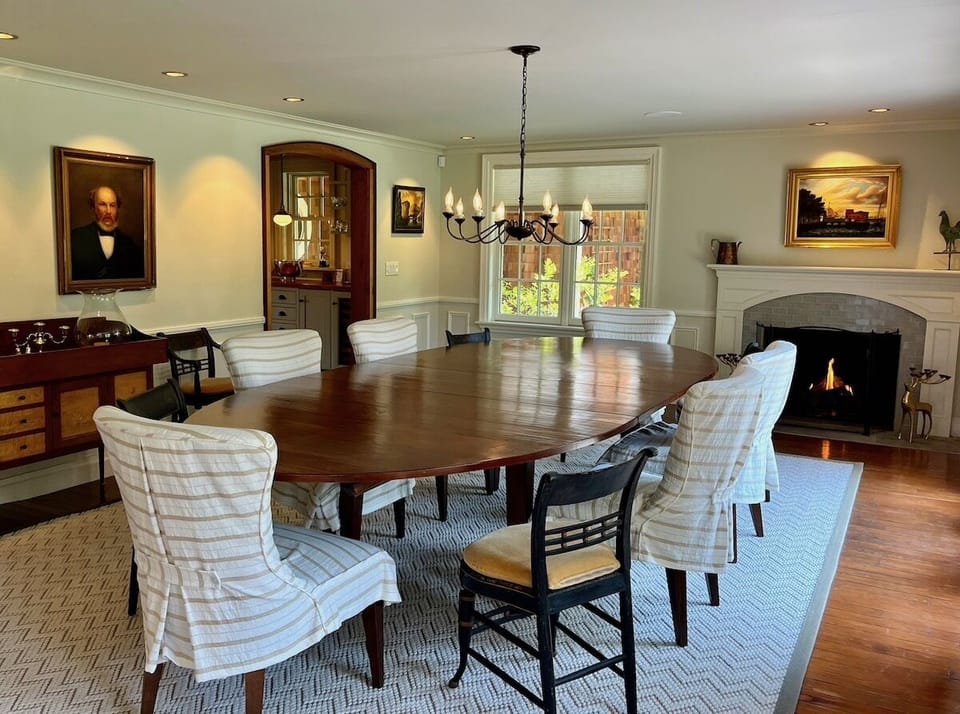 Dining room has a gas fireplace