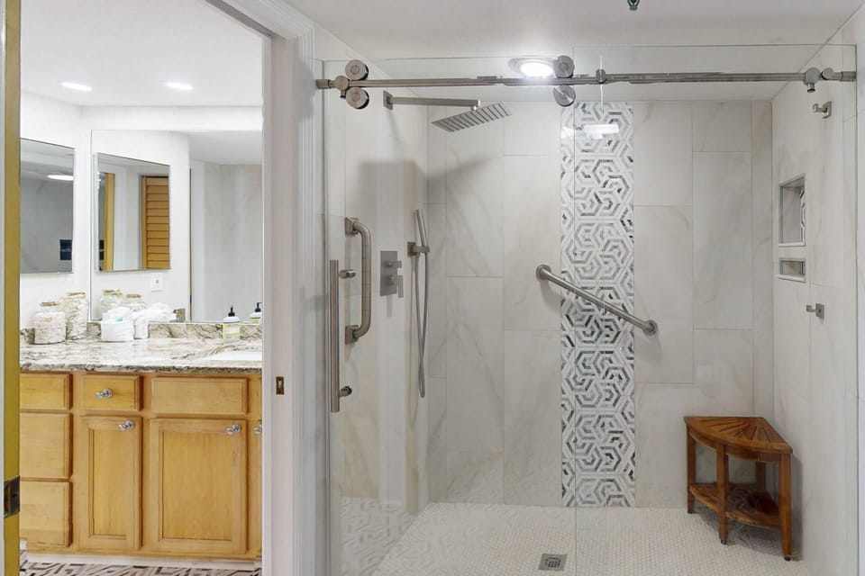 Rainfall shower or bath options in the primary bathroom