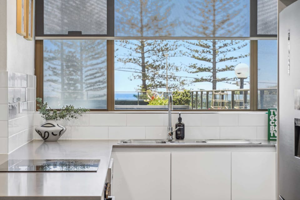Wake up to ocean views and the sound of the surf at Alex Heads