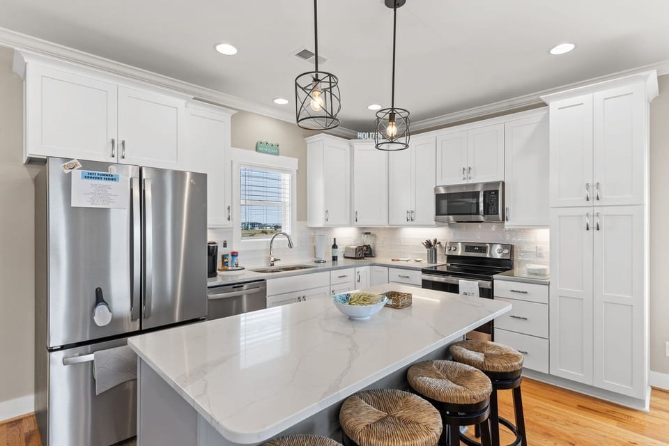 House, 3 Bedrooms | Private kitchen | Fridge, oven, coffee/tea maker, toaster