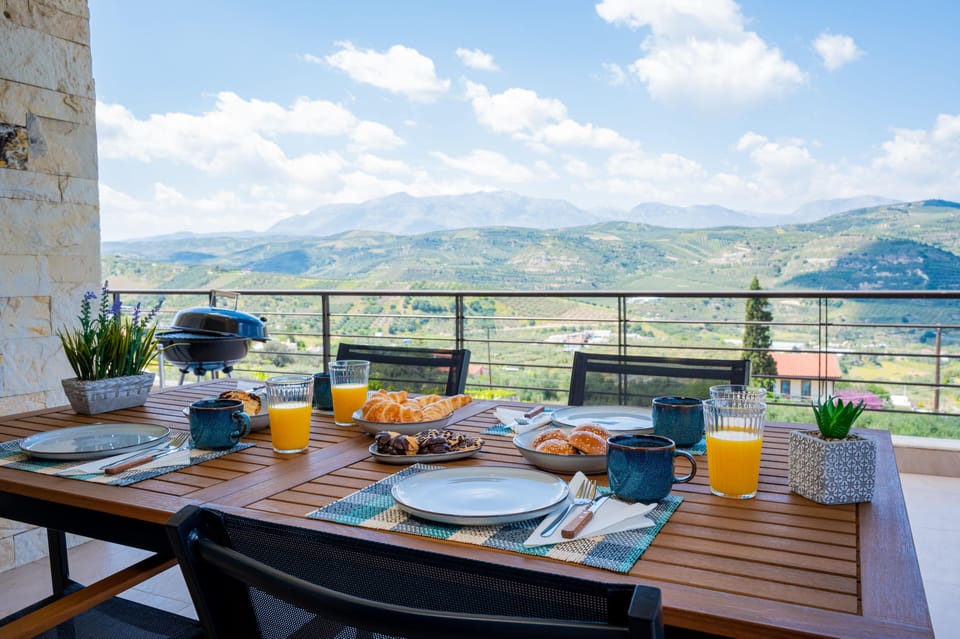 Comfort Villa | Terrace/patio