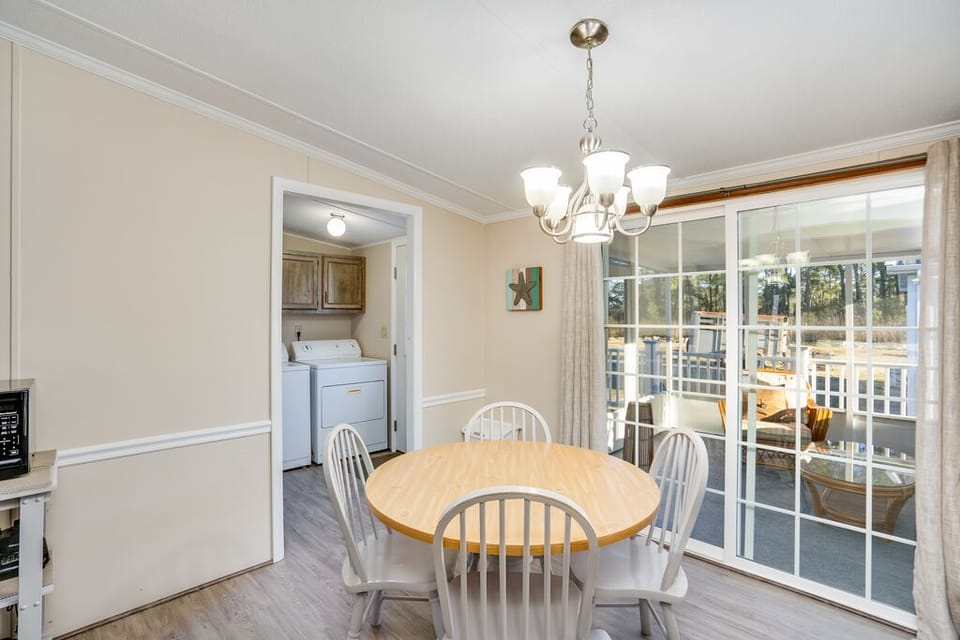 Dine indoors or Al Fresco on the awesome porch