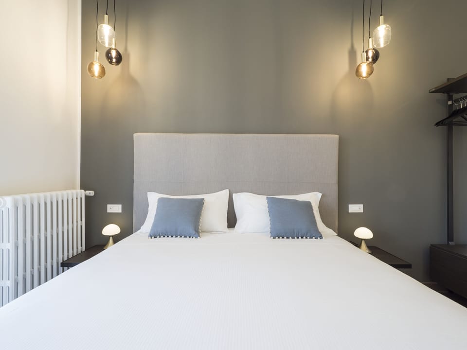 Room | Down comforters, memory foam beds, minibar, in-room safe
