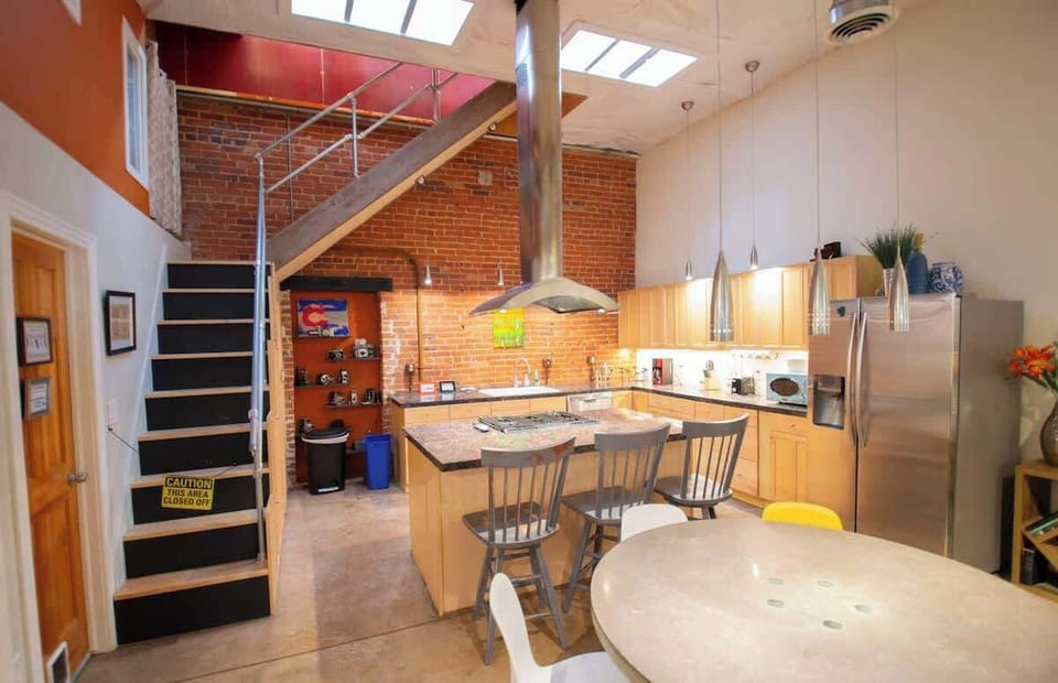 Great sized kitchen. Guests do not have access to the stairs.