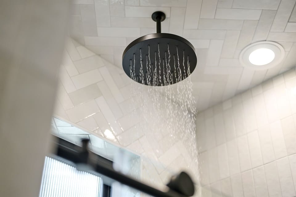Rain Shower ensuite  1