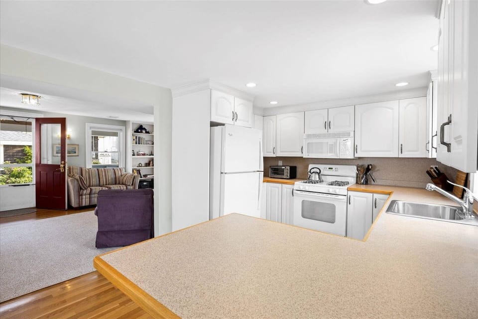 Kitchen and living room