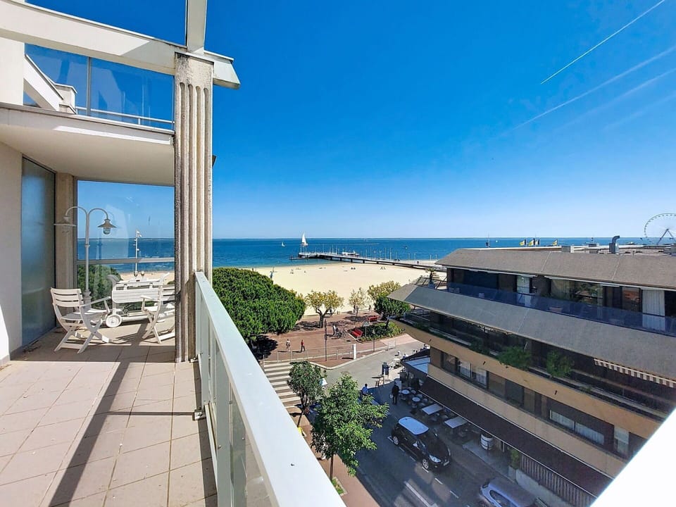 Apartment, Balcony, Coast, Hotel, Resort, Seaside Resort, Resort Town, Bay, Penthouse Apartment