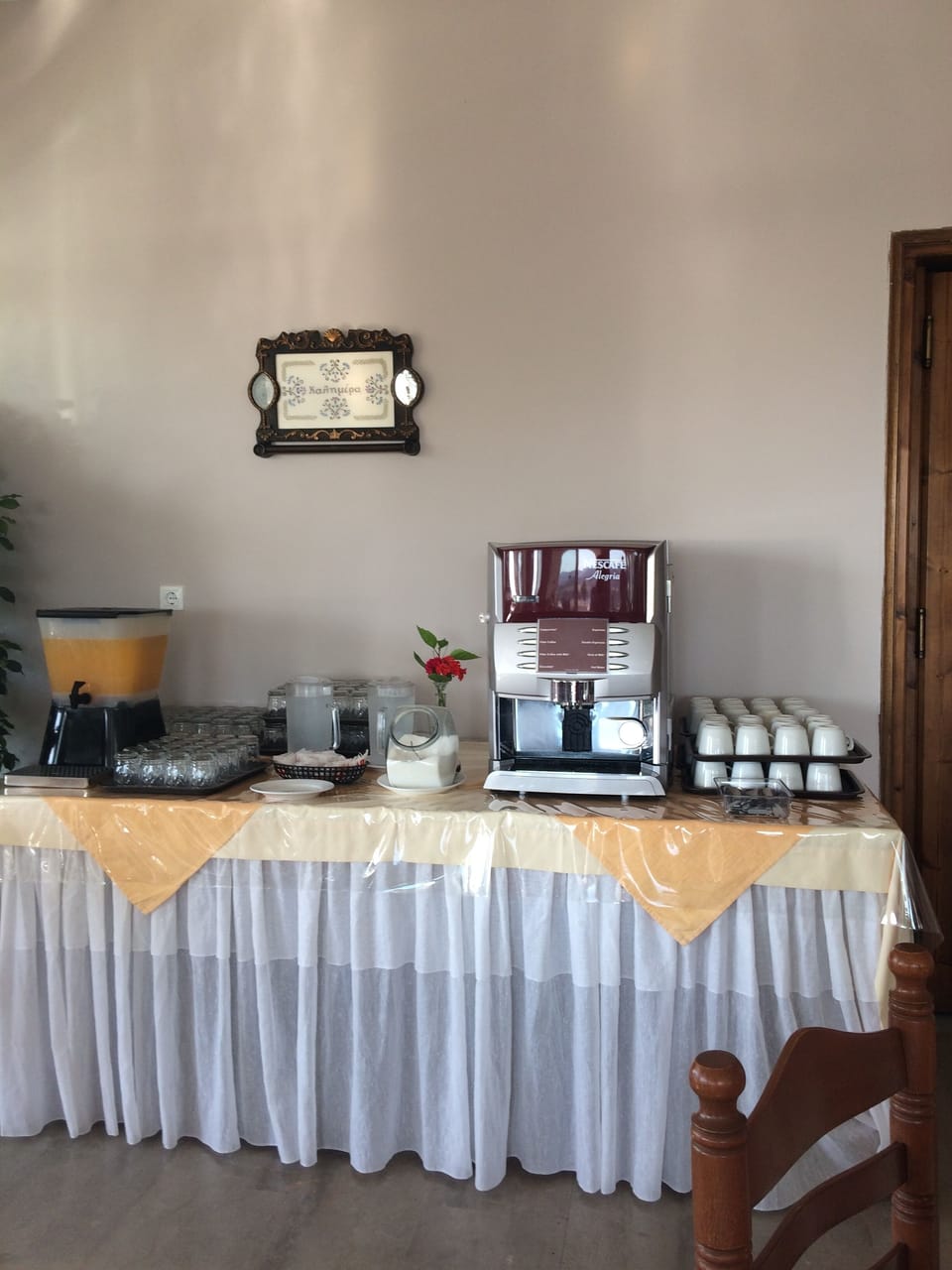 Free continental breakfast