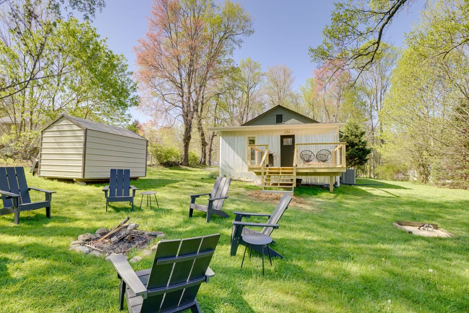 Home Exterior | Backyard | Fire Pit