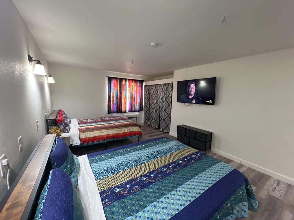 Family Room | Free WiFi, bed sheets