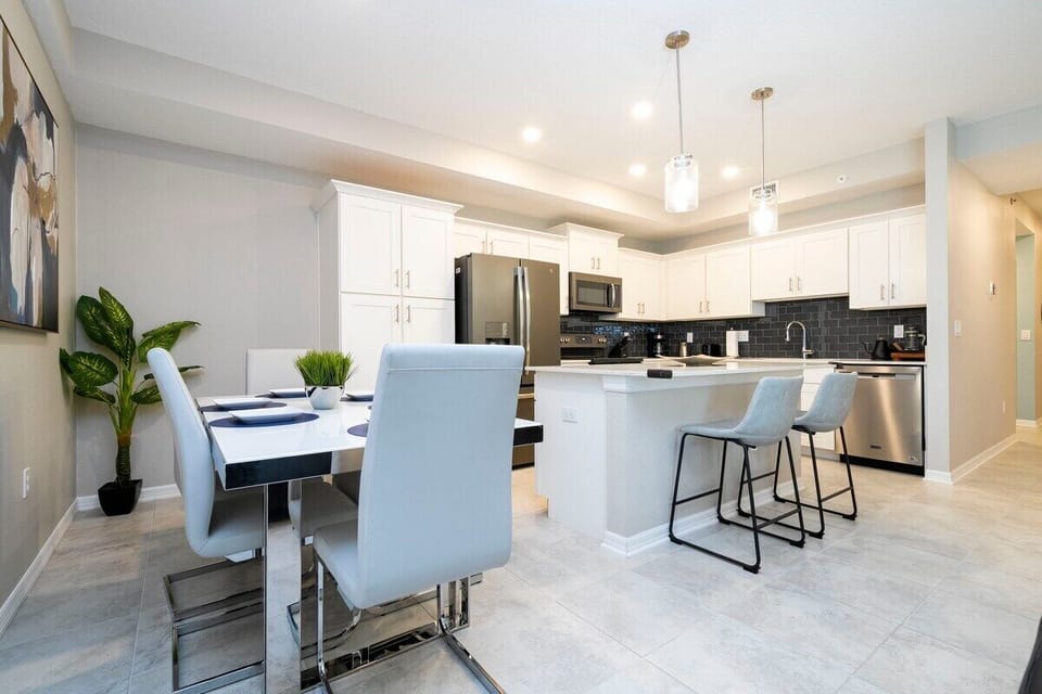 With an elegant style, our dining area is perfect for quality time with your loved ones
