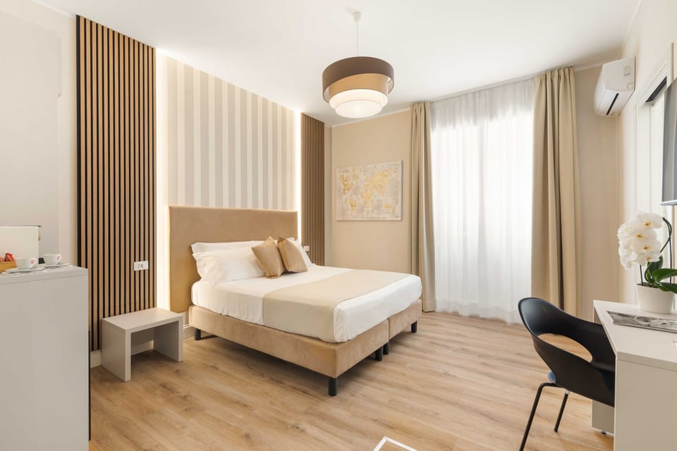 Comfort Room | Free WiFi, bed sheets