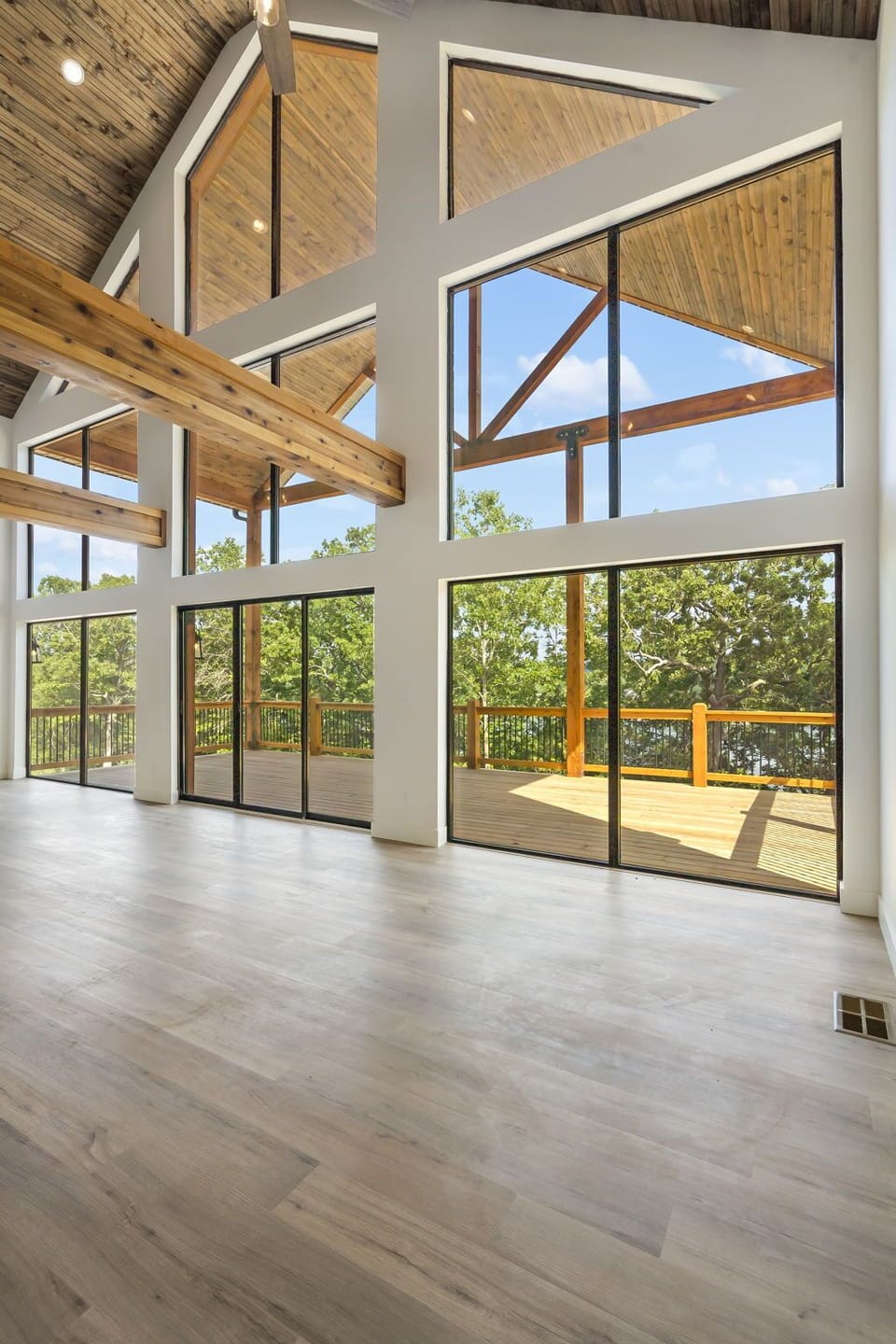 Enjoy the beautiful lake views 