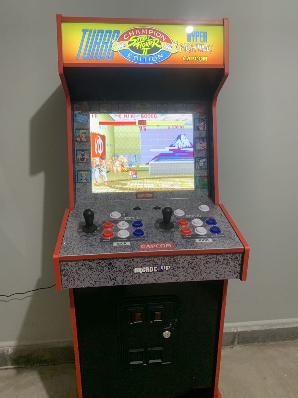 Street Fighter arcade with multiple games