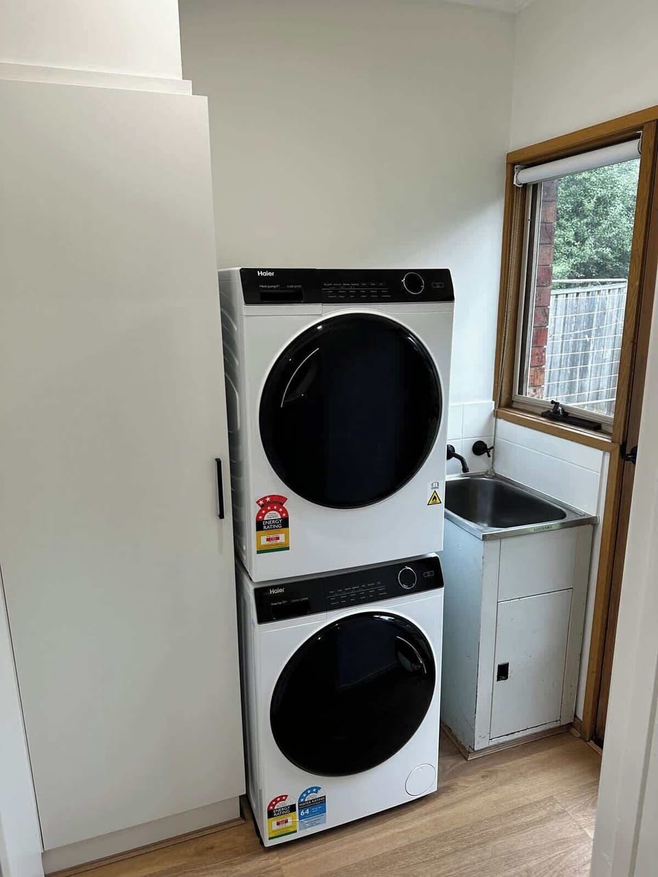 Laundry - washing machine and dryer