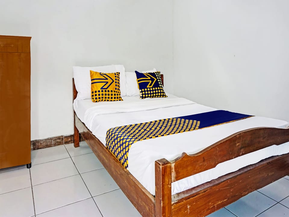Double Room | Free WiFi, bed sheets