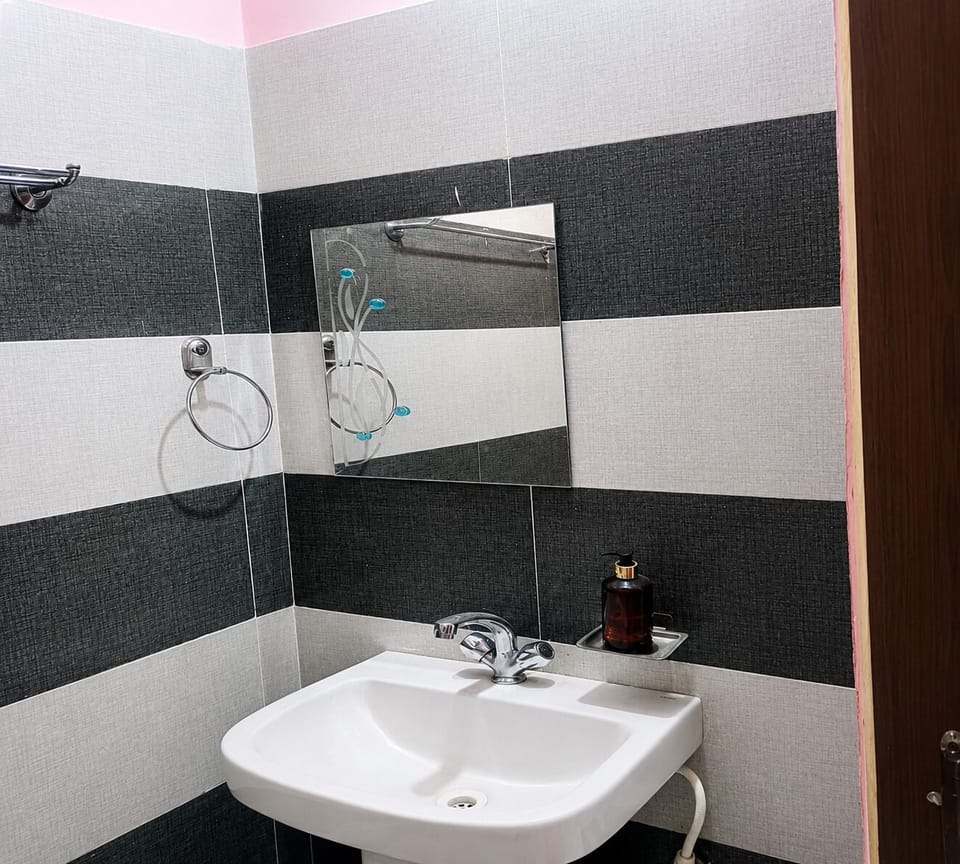 Deluxe Cottage | Bathroom