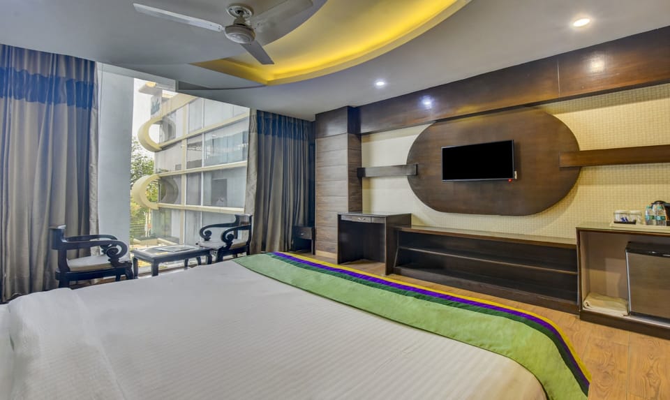 Standard Room | Individually furnished, desk, soundproofing, iron/ironing board