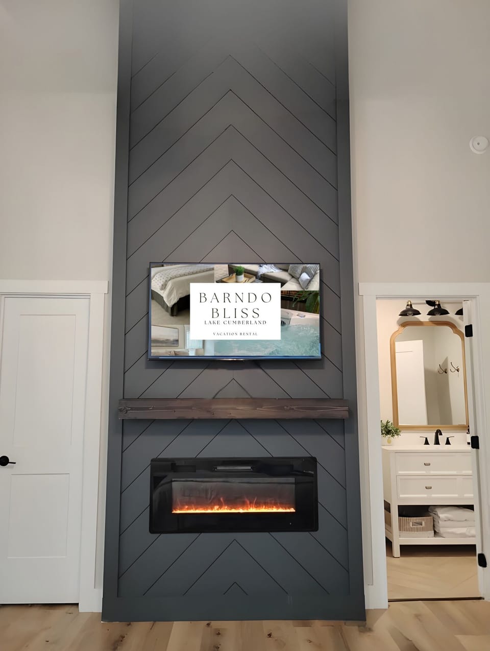 Enjoy the cozy electric fireplace, 50 inch TCL Smart LED TV, stylish decor, and spacious Spa like ensuite bathroom.  Perfect for a romantic getaway or a peaceful retreat. 