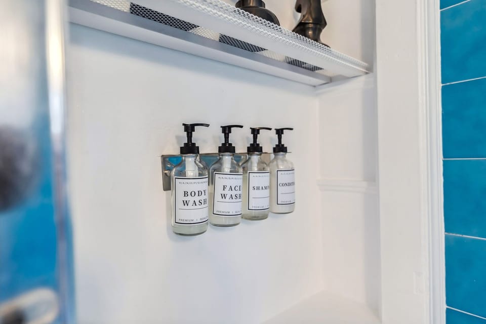 Bathroom amenities