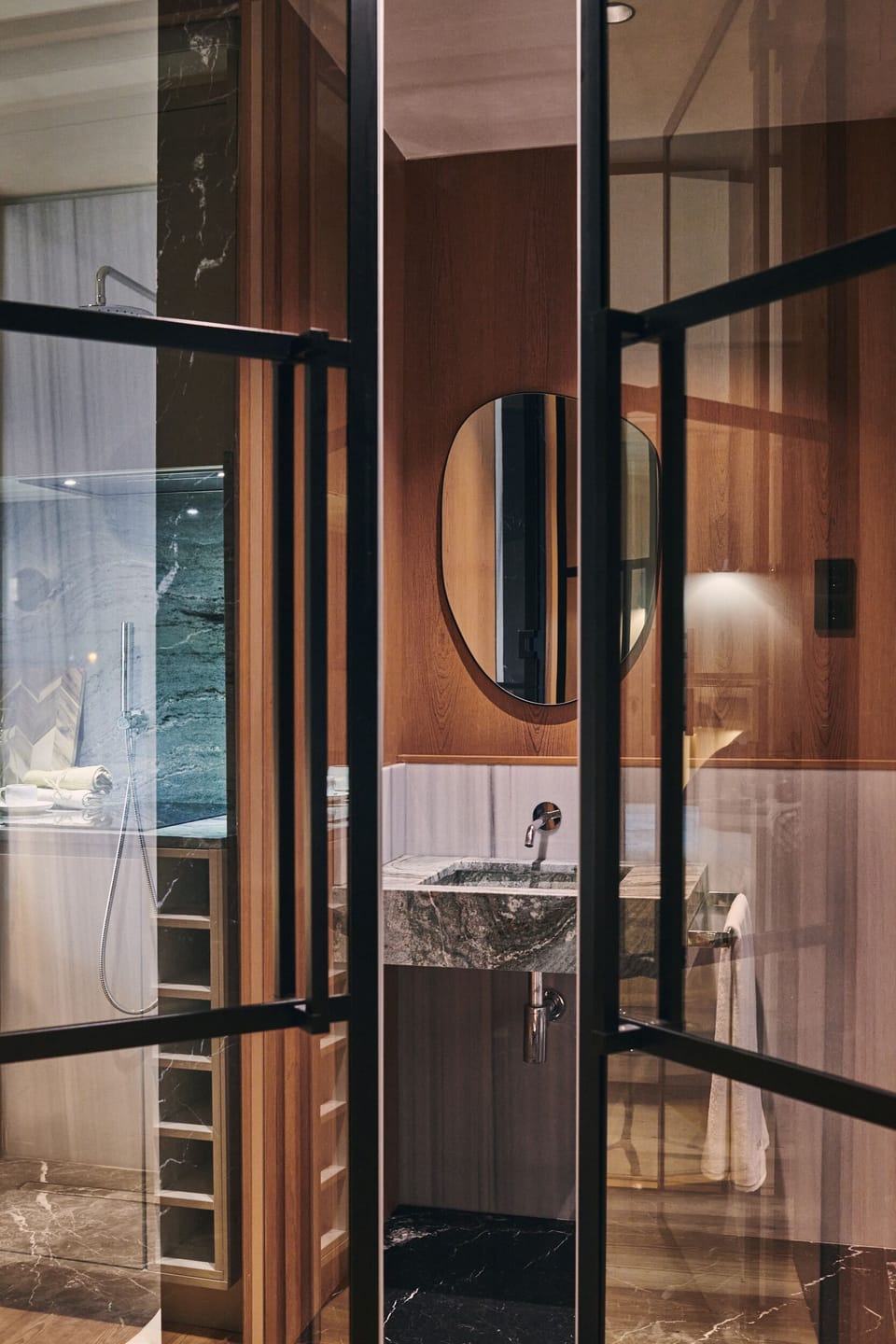 Superior Suite 3.1 | Bathroom | Designer toiletries, hair dryer, bathrobes, towels