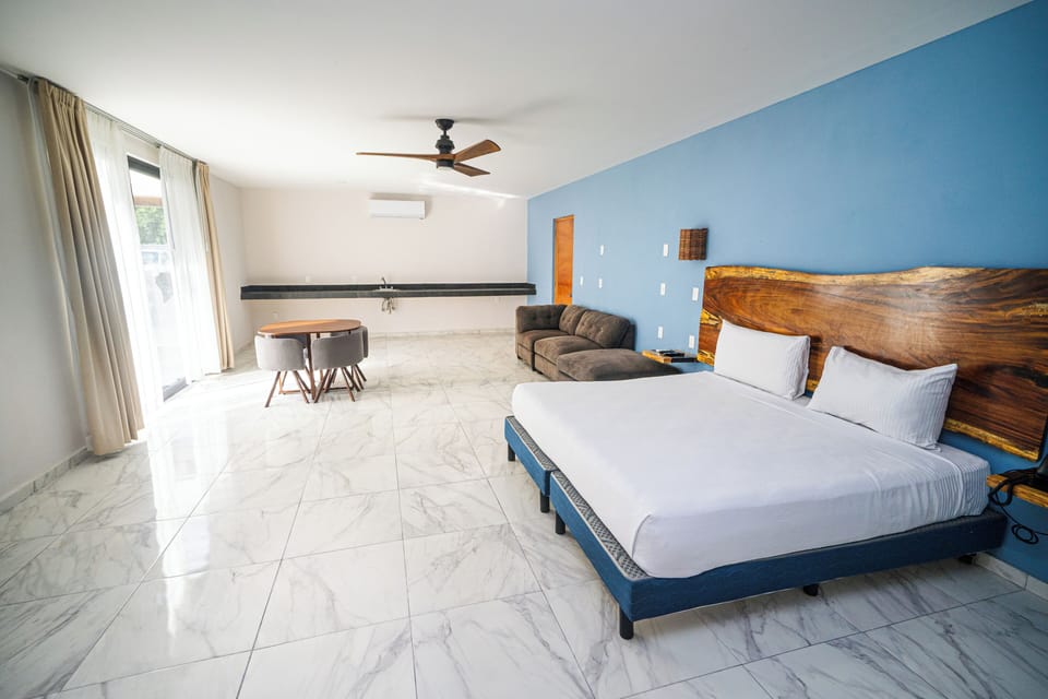 Superior Room | In-room safe, individually decorated, desk, free WiFi