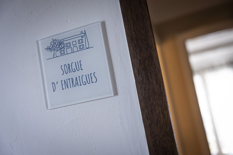 Superior Double Room, Ensuite, Canal View (Sorgue D'entraigues) | Premium bedding, minibar, in-room safe, individually decorated