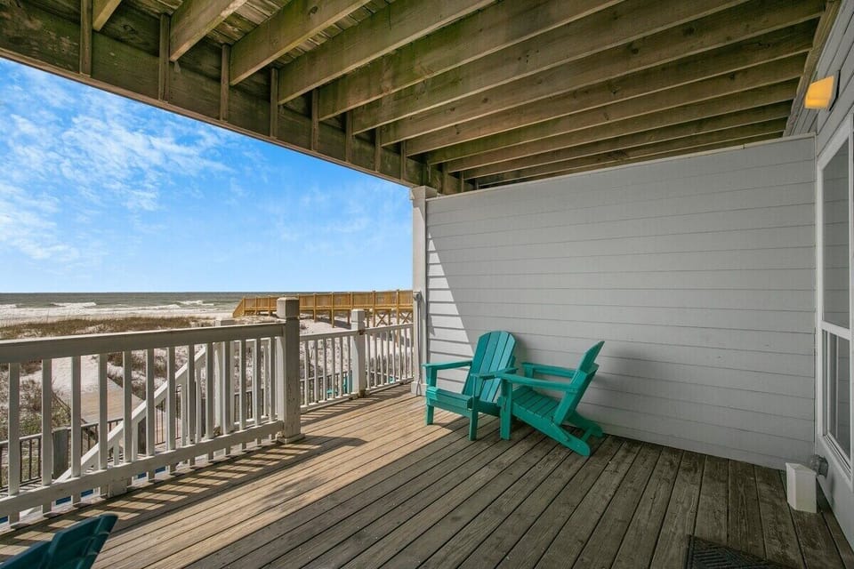 11 web or mls 1373 w beach blvd