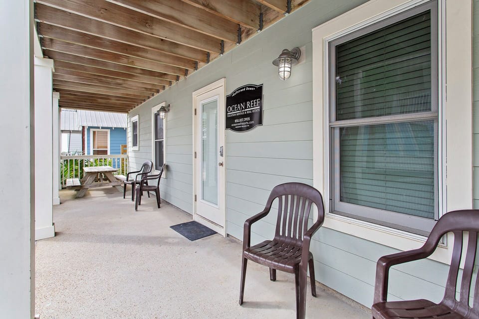 Gulfstrand Down Entry