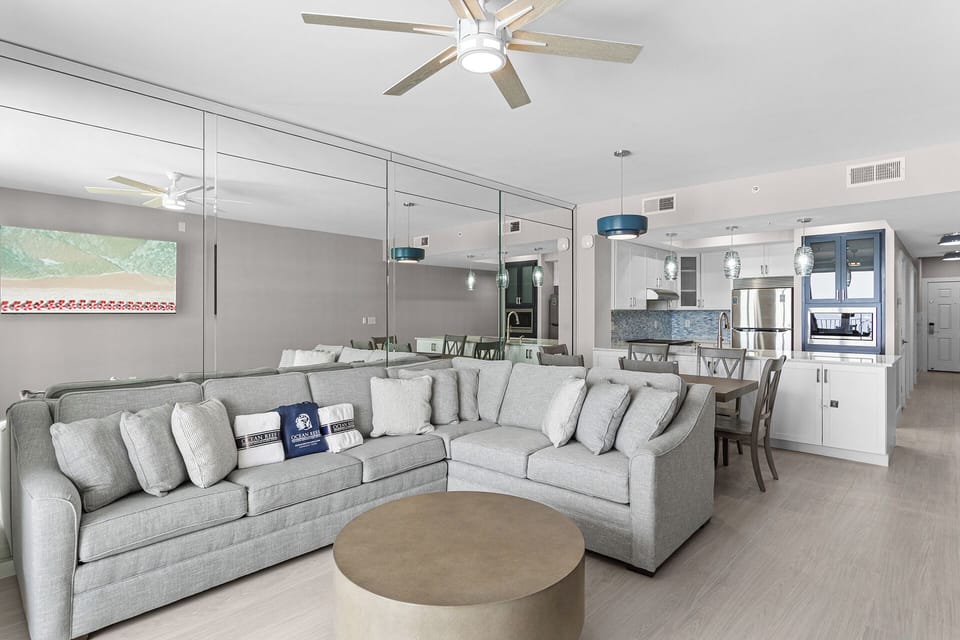 Majestic Sun 505A Living Room Alt 2