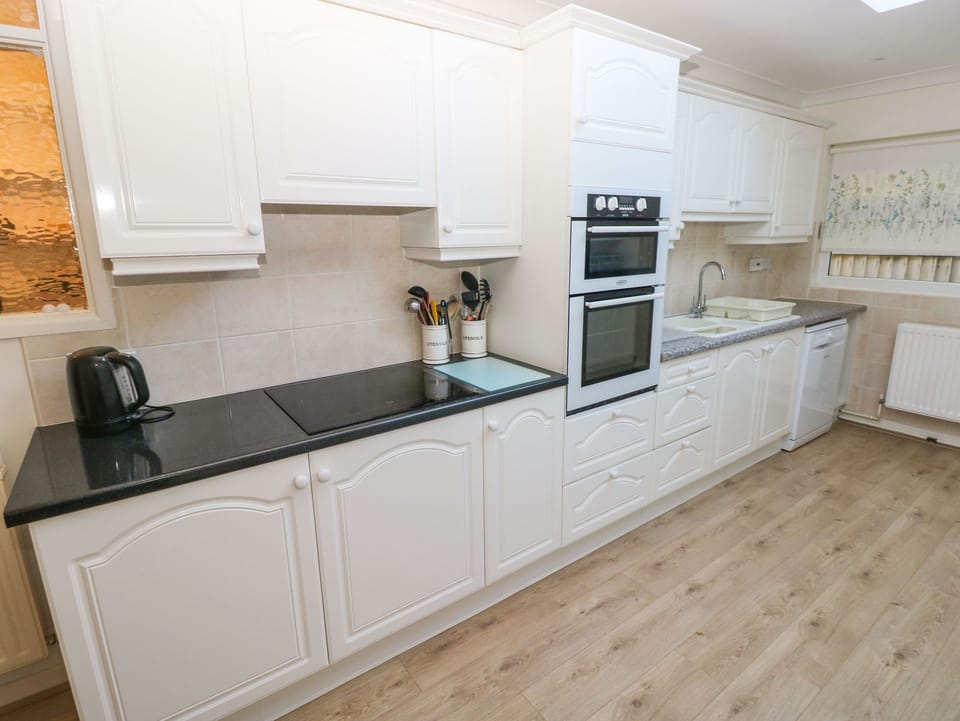 Fridge, dishwasher, electric kettle, toaster