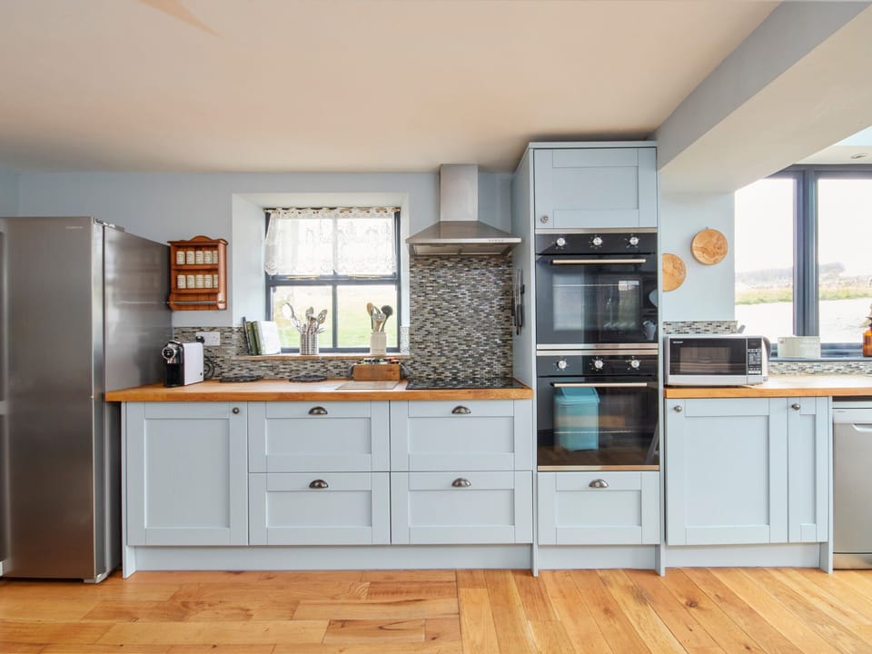 Cottage | Interior