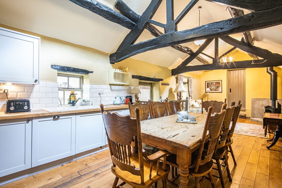 Cottage | Interior