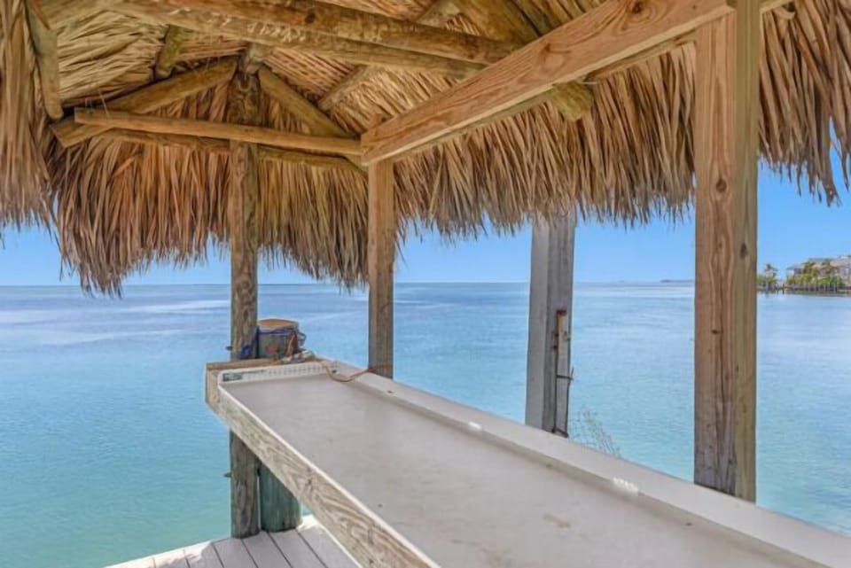 Fishing Station, Soft Ocean Breezes