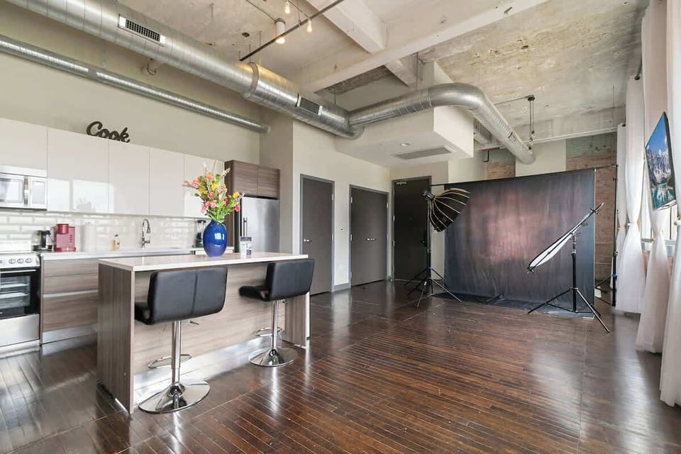 Working Area can be used for Photgraphy sessions