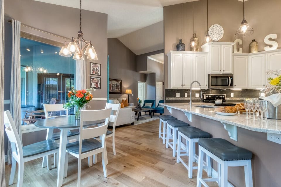 Breakfast table