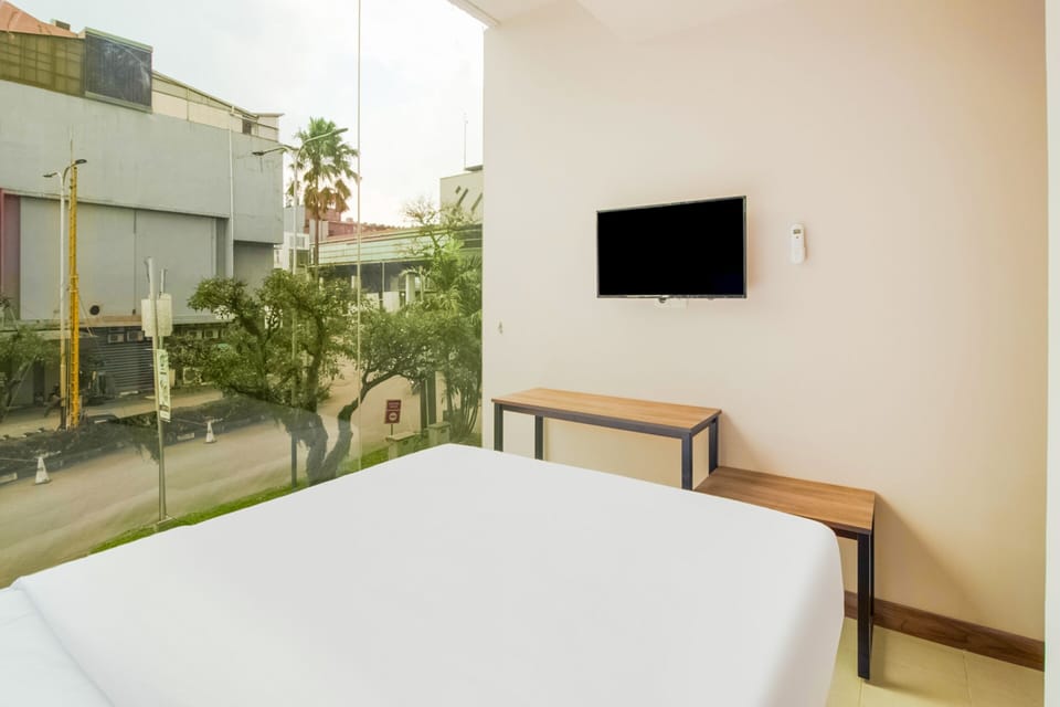 Standard Double Room | Laptop workspace, free WiFi, bed sheets