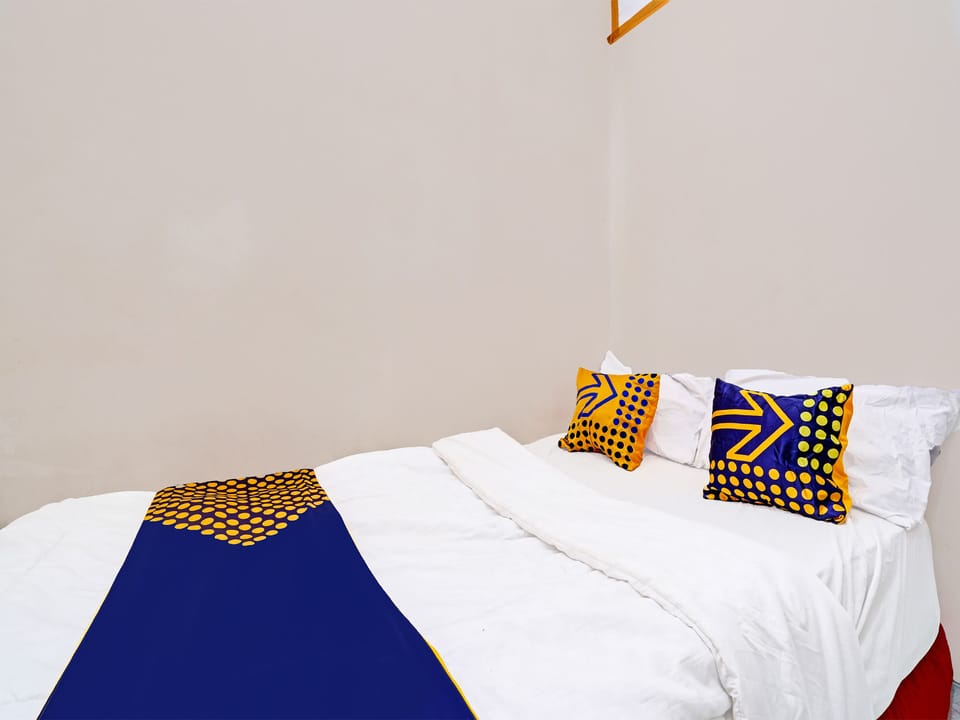 Double Room | Free WiFi, bed sheets