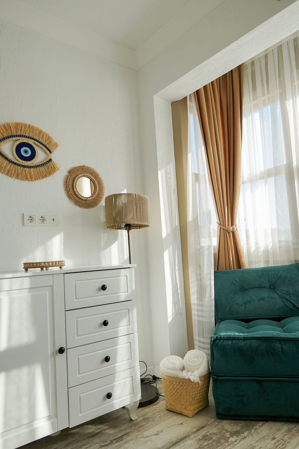 Deluxe Double Room | Hypo-allergenic bedding available, soundproofing