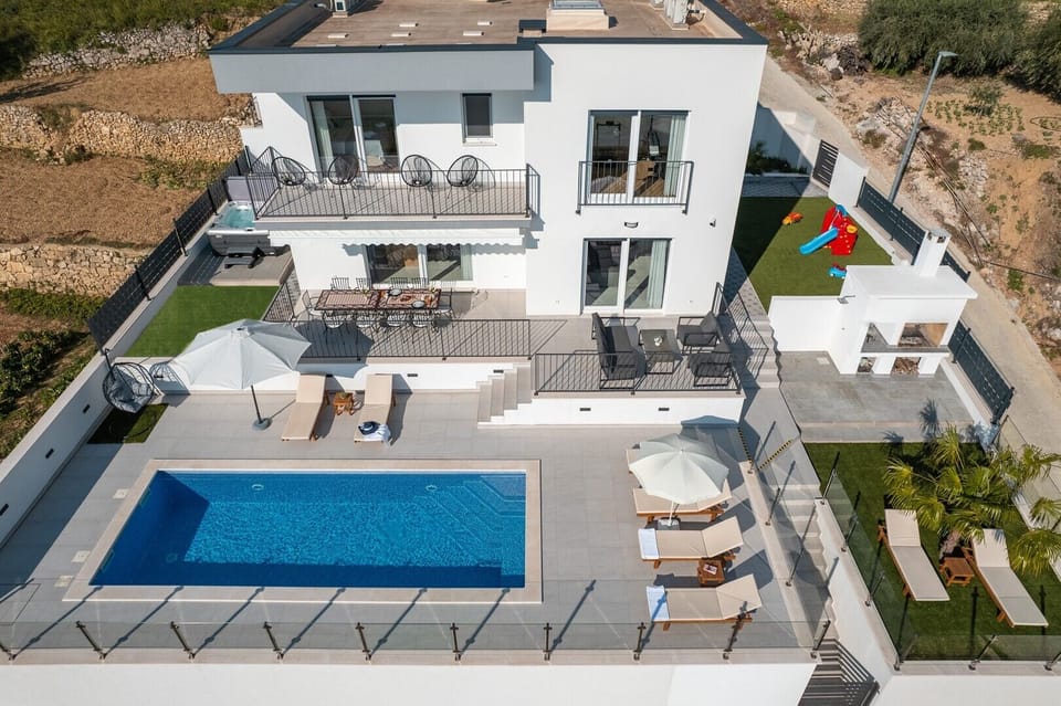 NEW!Seaview Villa Nonna Tonina with 4 bedrooms, Whirlpool
