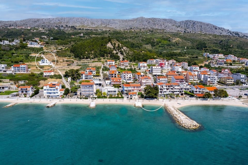 There is a private plot on the beach with 4 deck chairs secured for you (200m from the villa).
